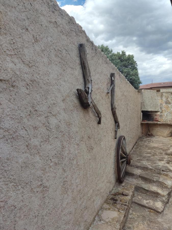 Casa Rural El Pajar Navaluenga Bagian luar foto