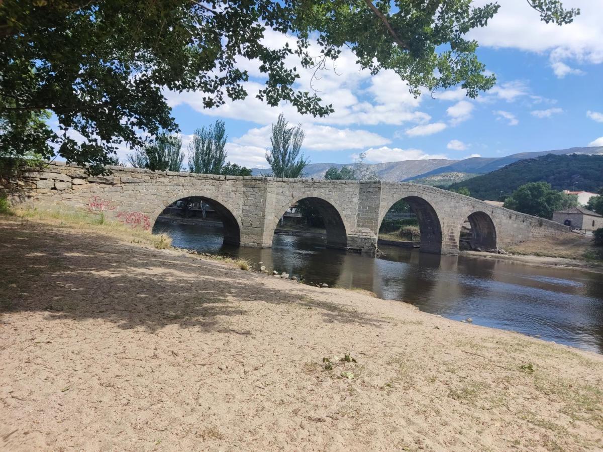 Casa Rural El Pajar Navaluenga Bagian luar foto